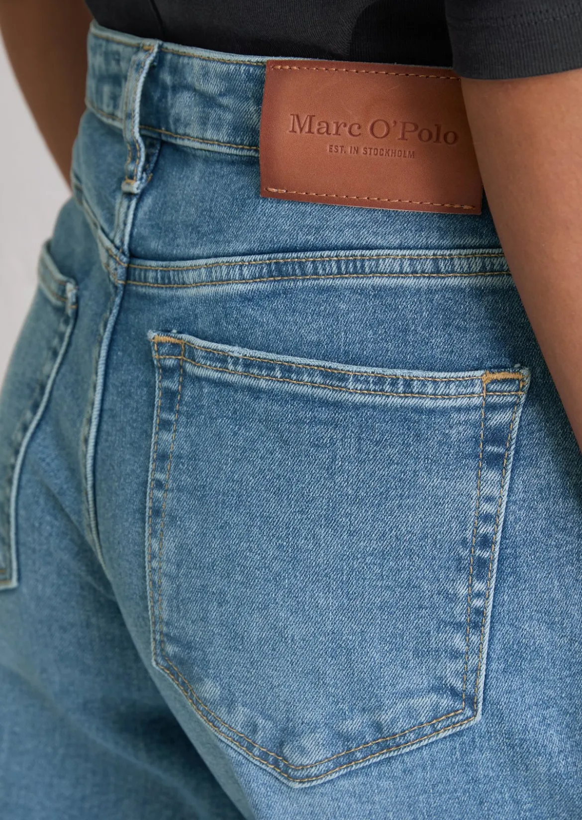 Jeans Model Lania wide aus Organic-Cotton-Polyester-Stretch