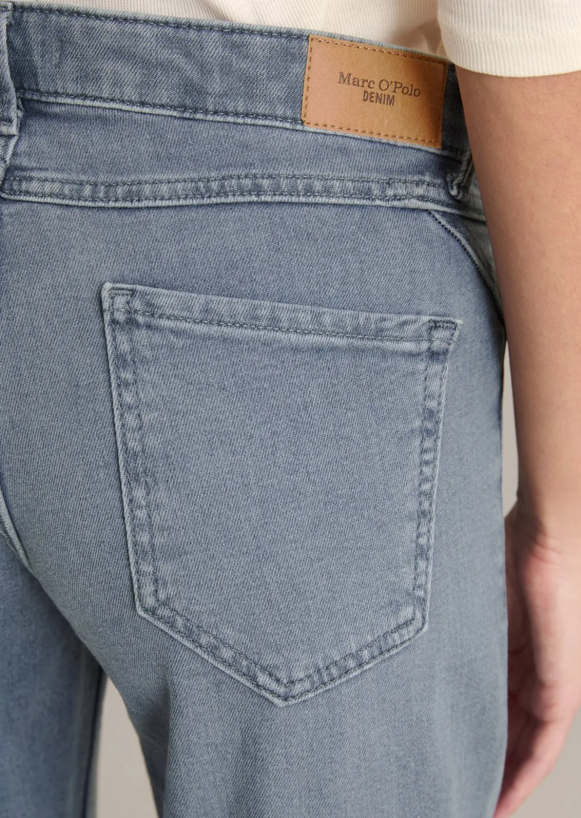 Jeans Model Nella bootcut aus Bio-Baumwoll-Stretch