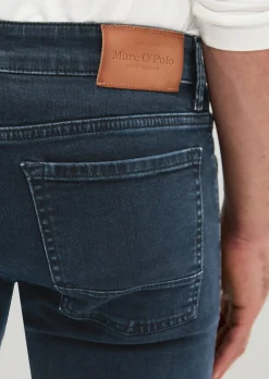 Jeans Model Sjöbo shaped aus hochwertigem Bio-Baumwoll-Mix