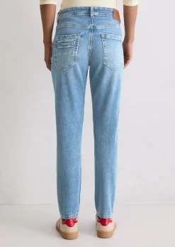 Jeans Model Theda boyfriend cropped mit zwei Knöpfen