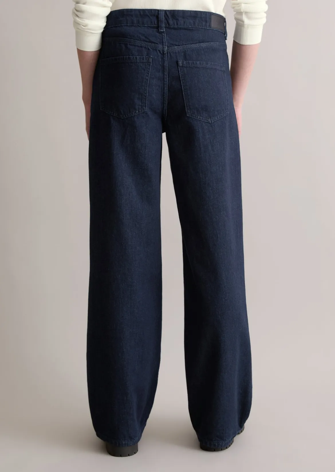 Jeans Model Tomma wide aus Bio-Baumwolle ohne Stretch