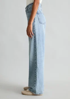 Jeans Model Tomma wide aus leichter Bio-Baumwoll-Qualität