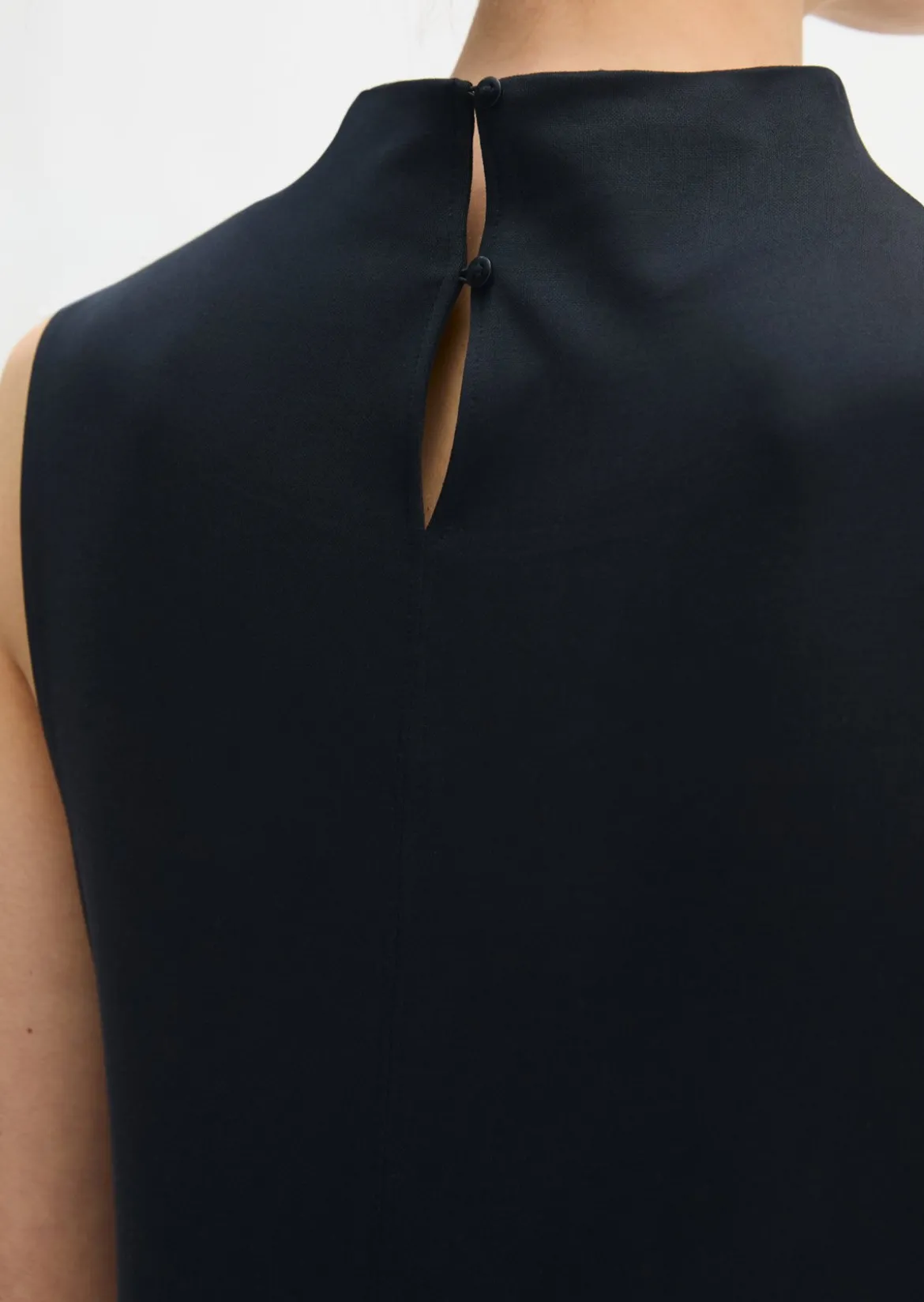 Jerseykleid fitted aus fließendem Soft-Touch-Jersey