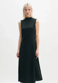 Jerseykleid fitted aus fließendem Soft-Touch-Jersey