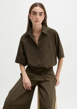 Kurzarm-Crinkle-Bluse relaxed aus LENZING™ ECOVERO™