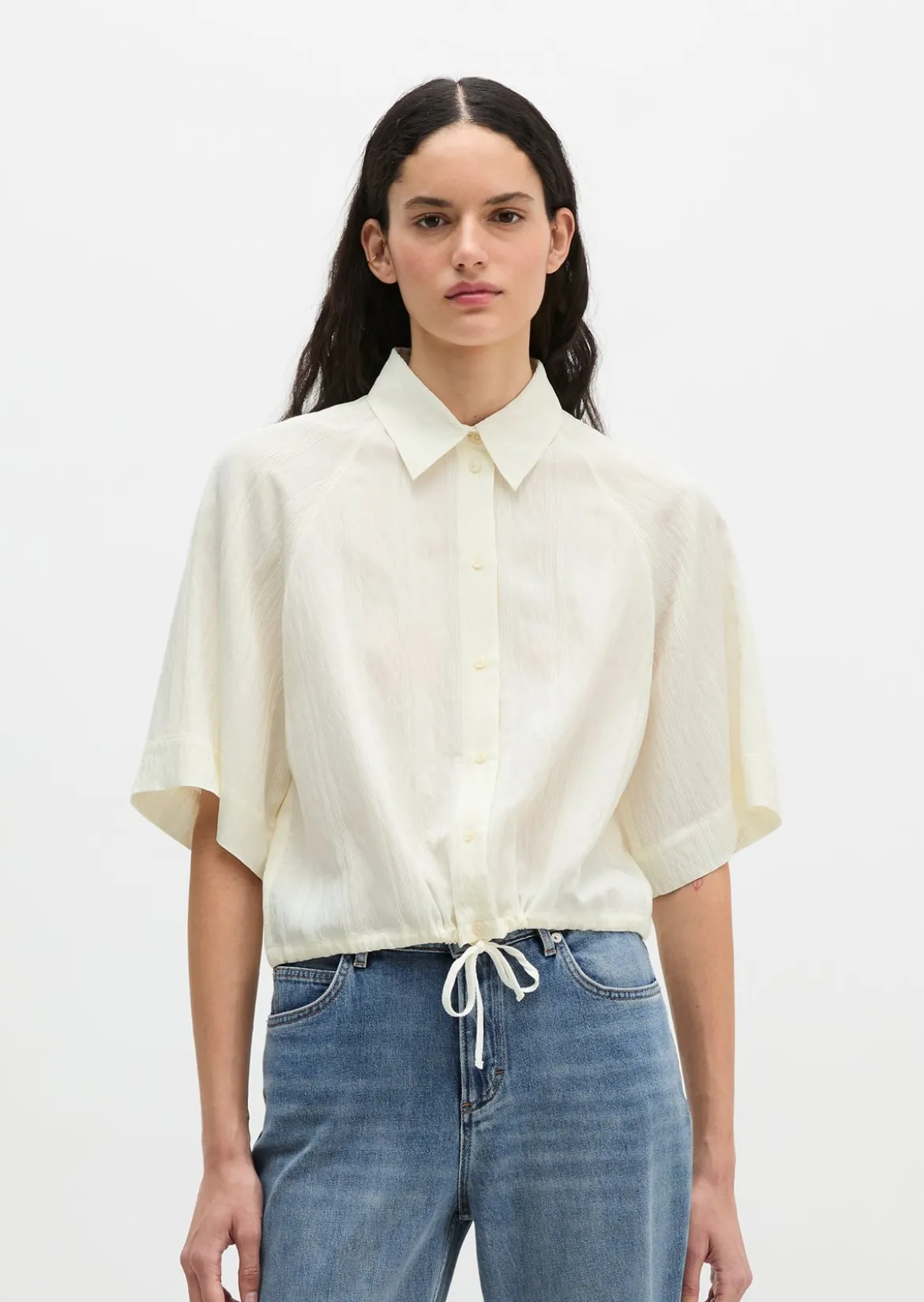 Kurzarm-Crinkle-Bluse relaxed aus LENZING™ ECOVERO™