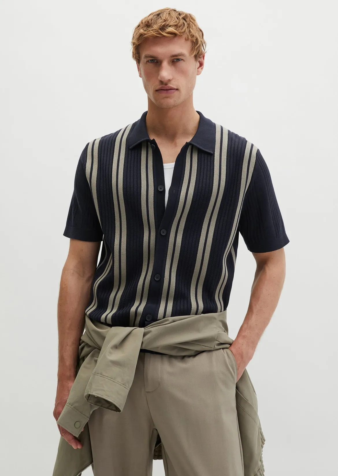 Kurzarm-Feinstrickshirt DFB Travel Collection aus reiner Bio-Baumwolle