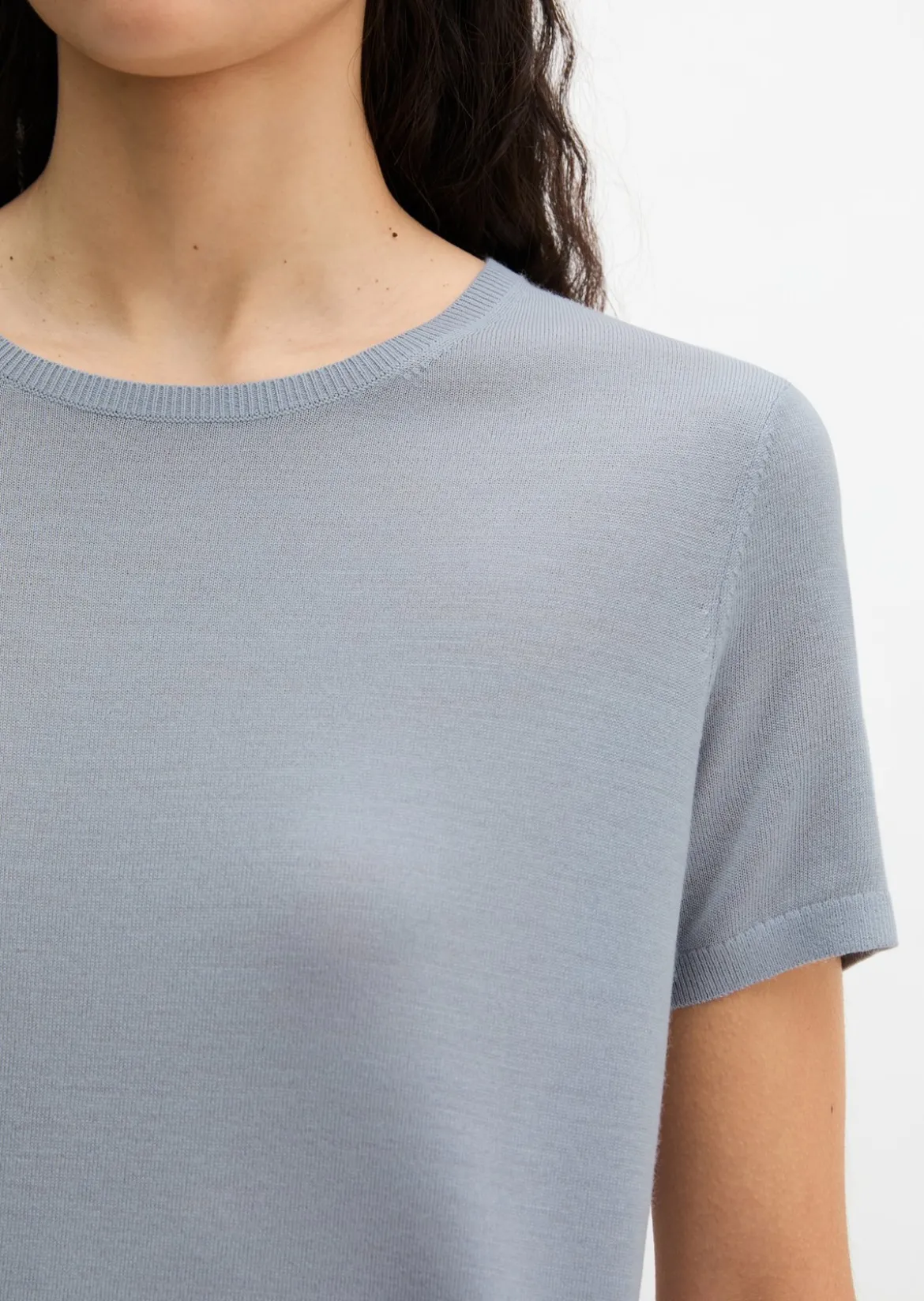 Kurzarm-Pullover regular aus weichem Merinowolle-Viskose-Mix