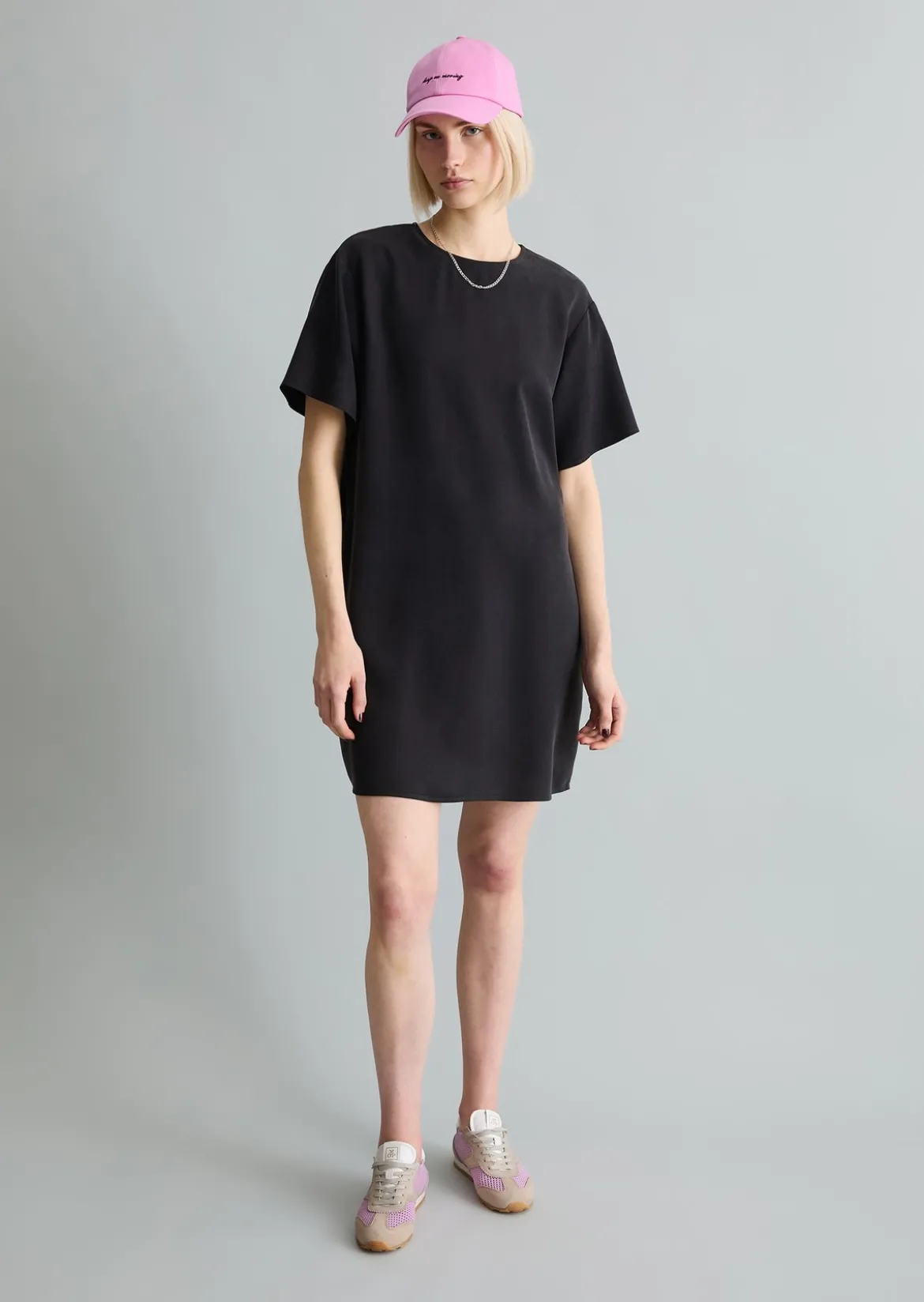 Kurzes Kleid relaxed aus LENZING™ Lyocell