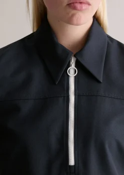 Kurzes Kleid relaxed aus recyceltem Polyester mit Viskose