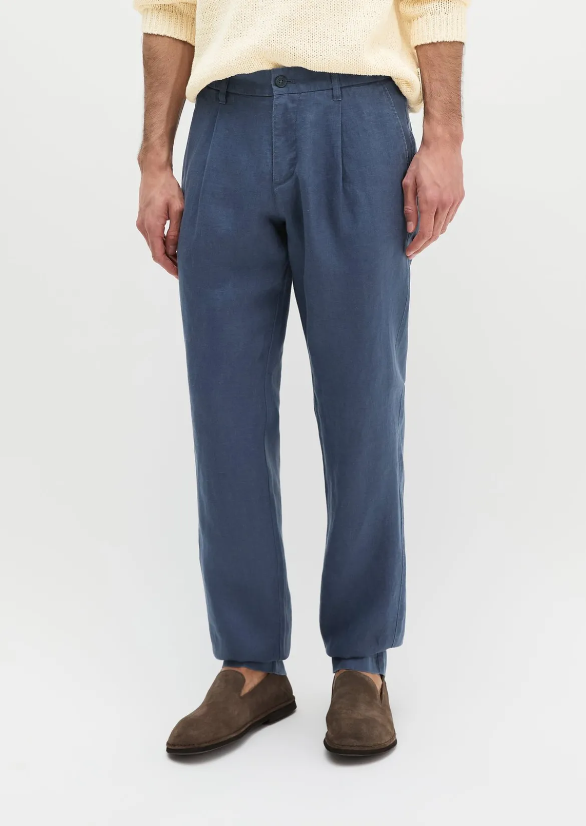 Leinenhose Model Osby Jogger pleats mit elastischem Bund