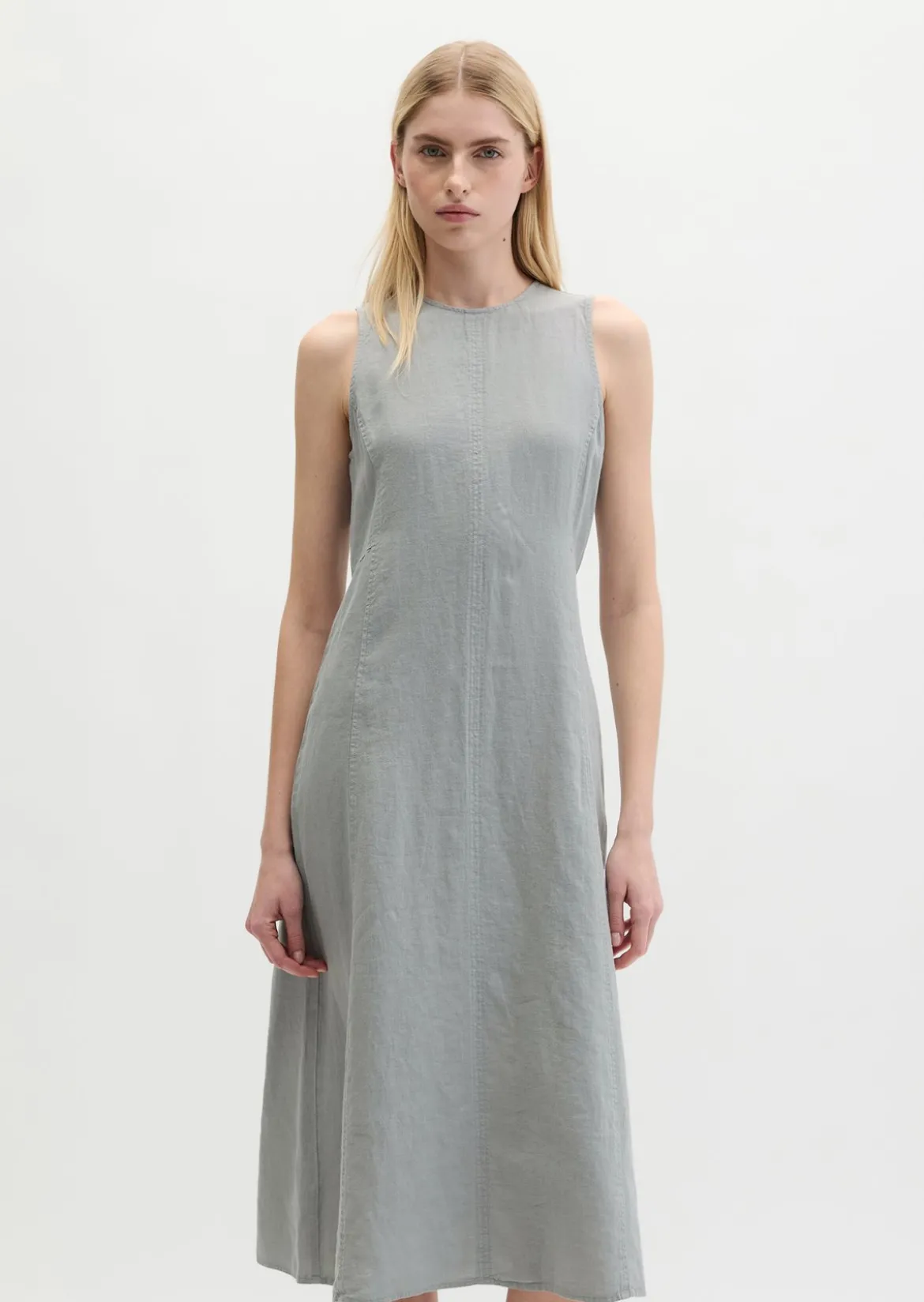 Leinenkleid shaped mit nahtfeinem Reißverschluss