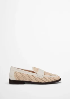 Loafer Model Fiona aus luftigem Raffiabast mit Leder