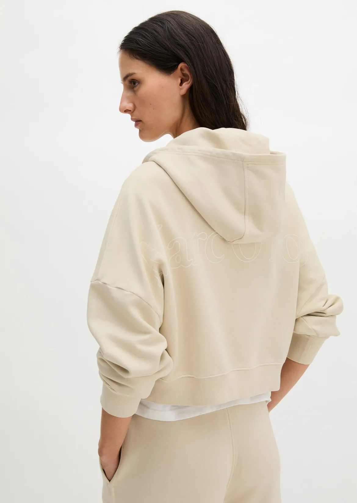 Logo-Hoodie-Sweatjacke relaxed mit recycelter Baumwolle