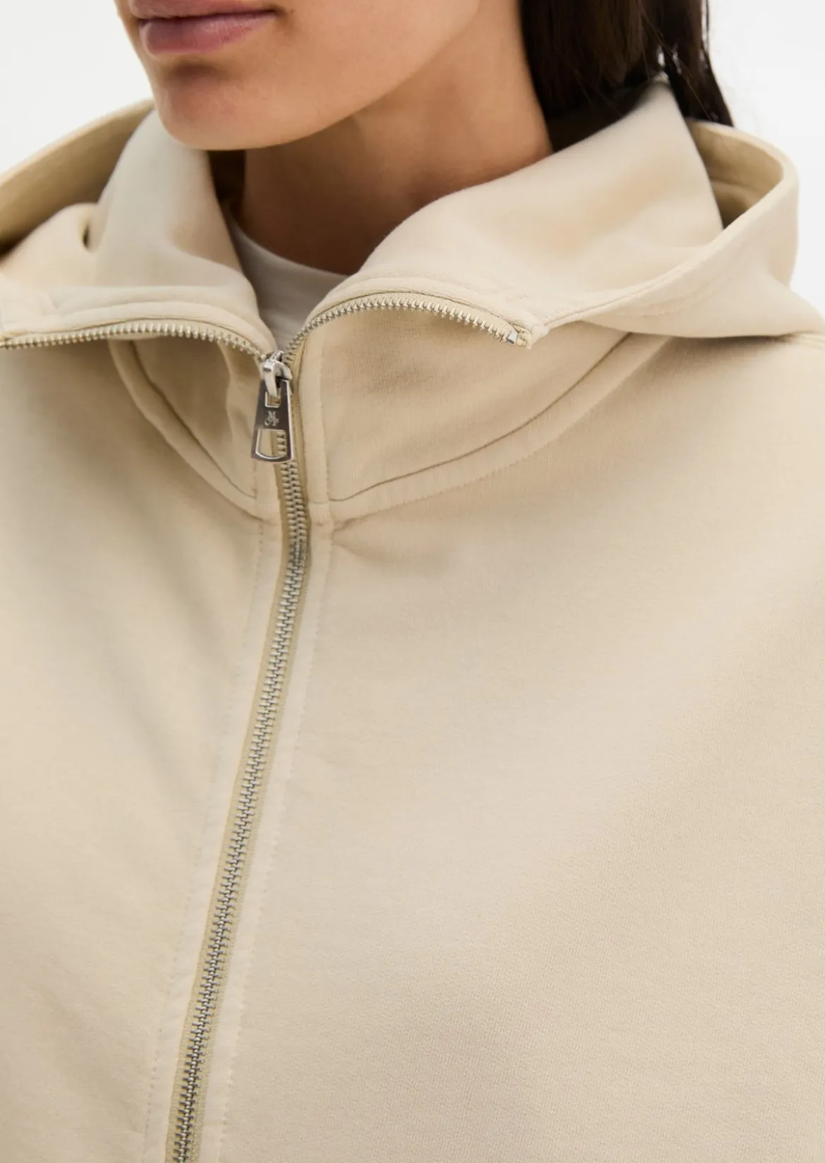 Logo-Hoodie-Sweatjacke relaxed mit recycelter Baumwolle