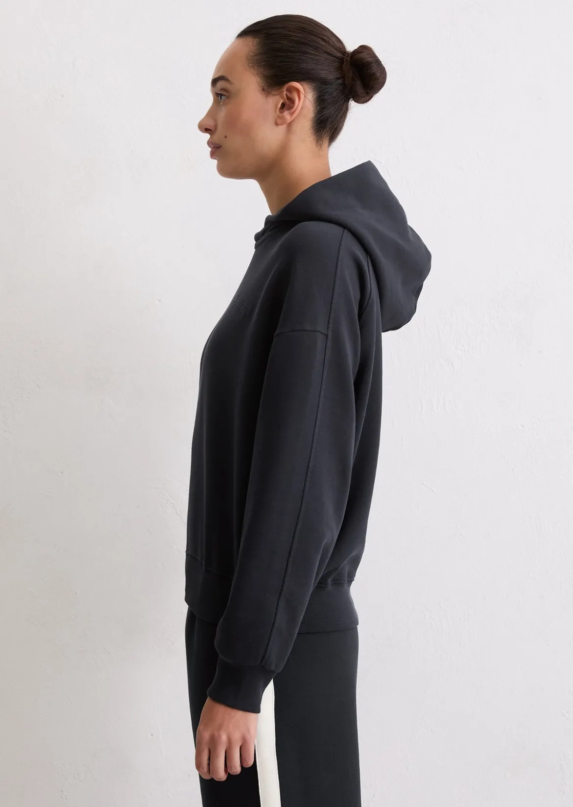 Logo-Kapuzensweatshirt relaxed aus Organic Cotton