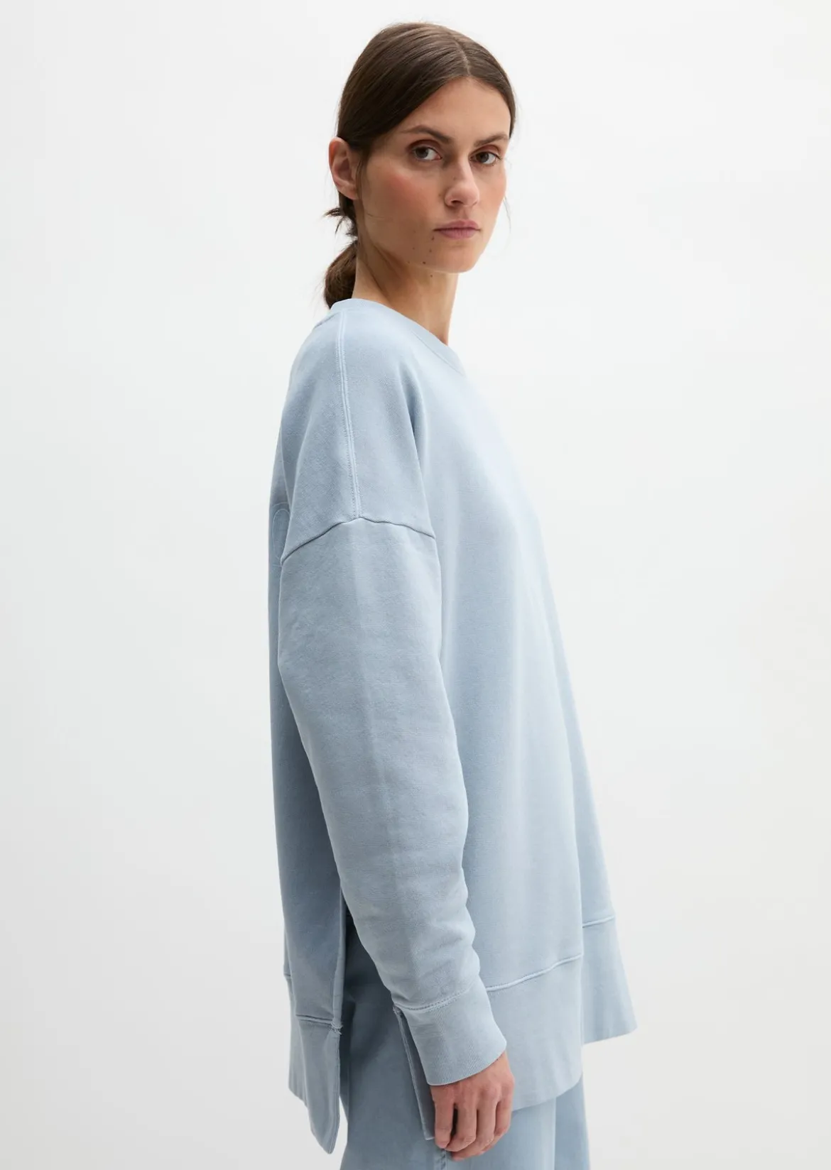 Logo-Sweatshirt loose mit recycelter Baumwolle