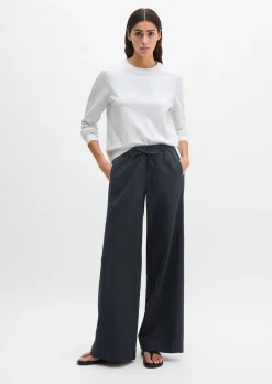 Longlseeve relaxed aus Light Interlock-Jersey