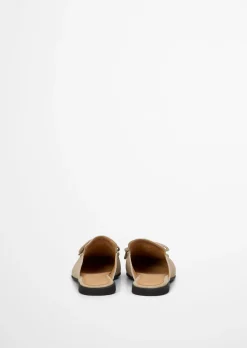 Mule Model Safina mit Schleife und Quasten