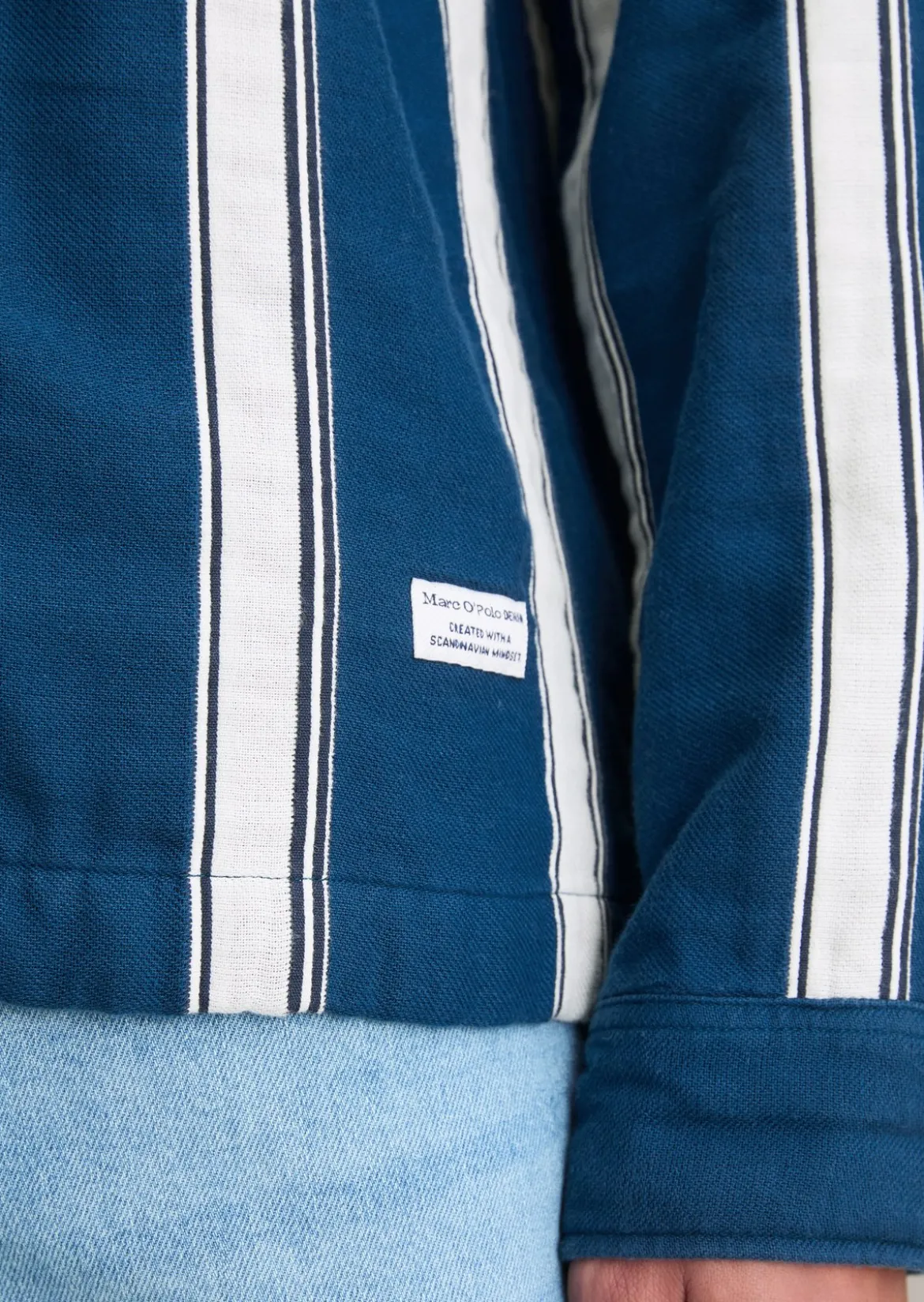 Overshirt mit vertikalen Streifen