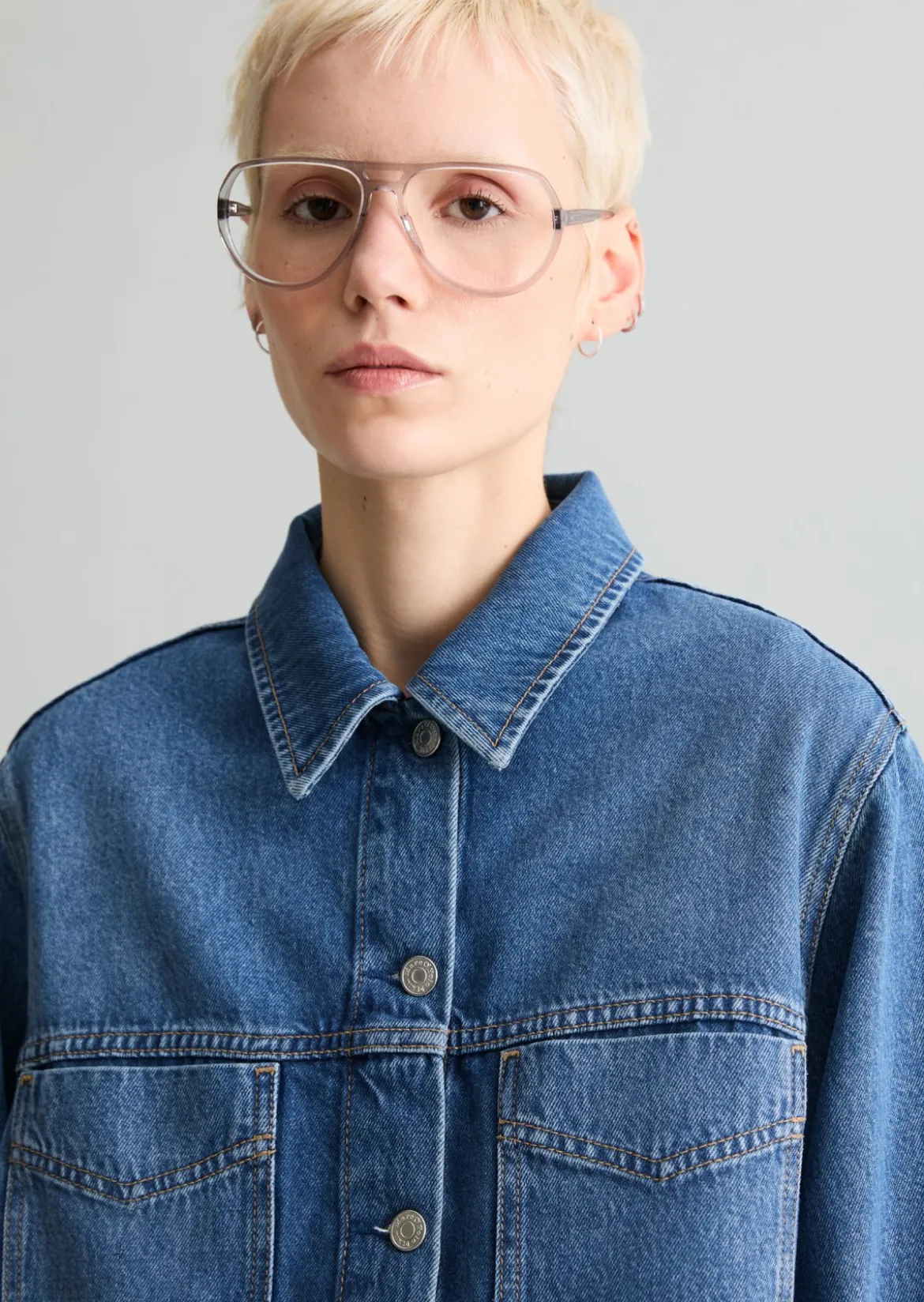Oversize-Jeansjacke cropped aus Organic-Cotton-Lyocell-Mix