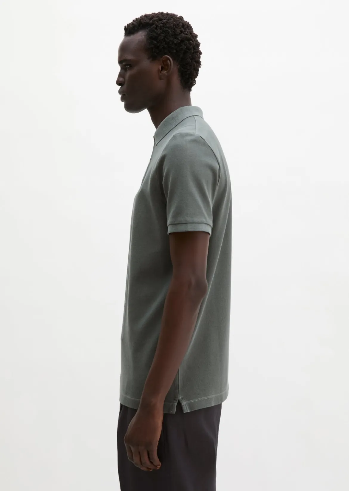 Poloshirt Piqué shaped garment-dyed aus Organic Cotton-Stretch