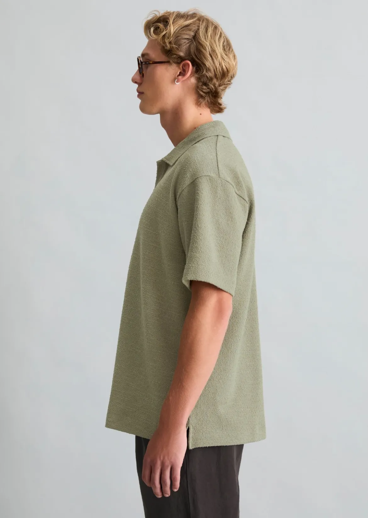 Poloshirt relaxed mit feiner Bouclé-Struktur