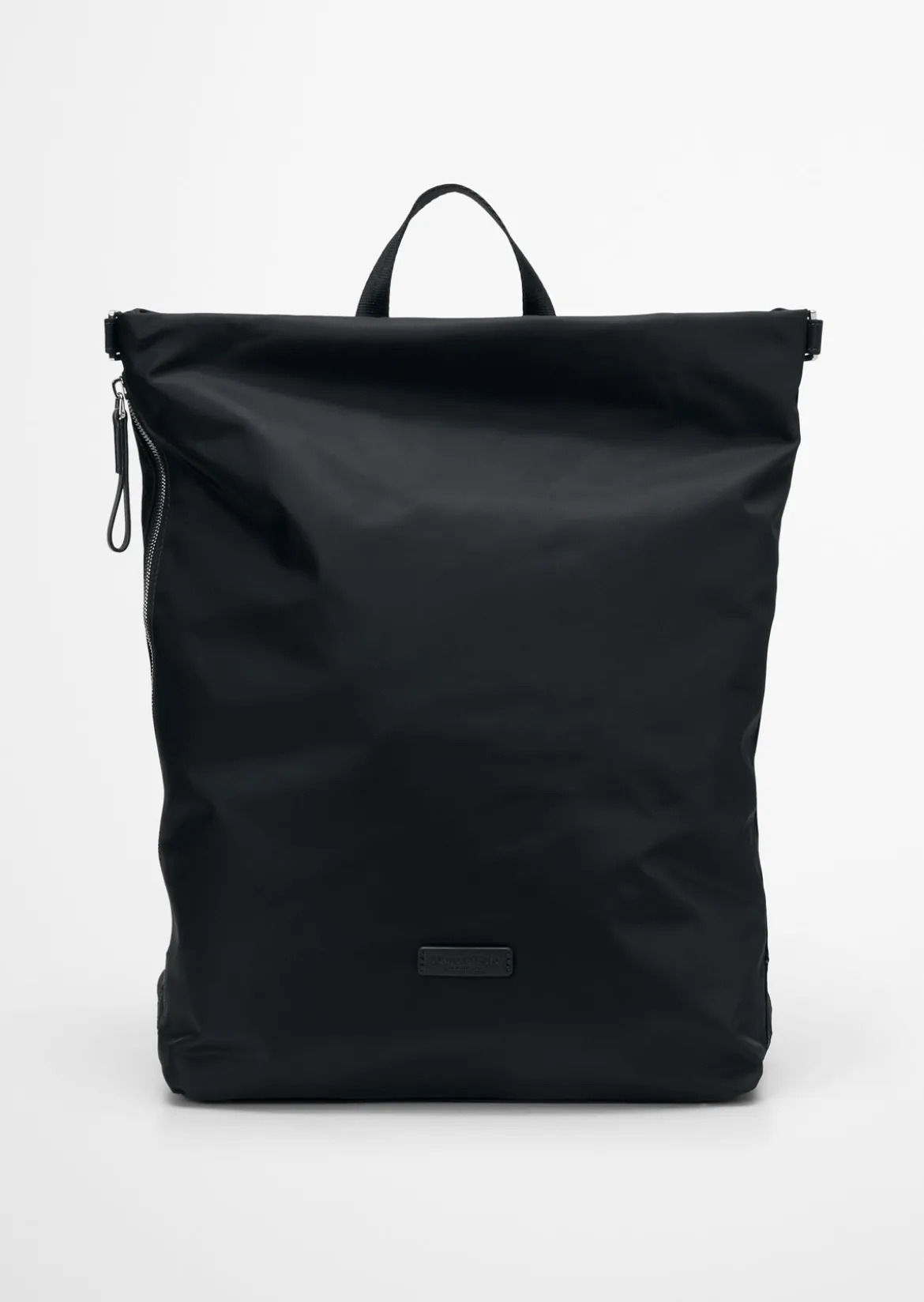 Rucksack medium aus recyceltem Material