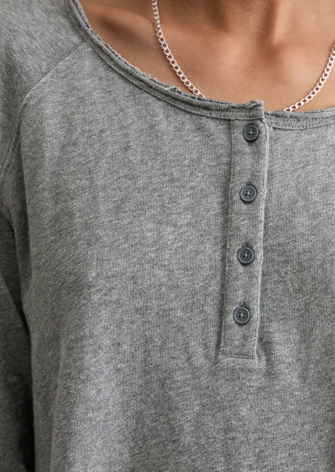 Serafino-Longsleeve relaxed aus weichem Slub Heavy Jersey
