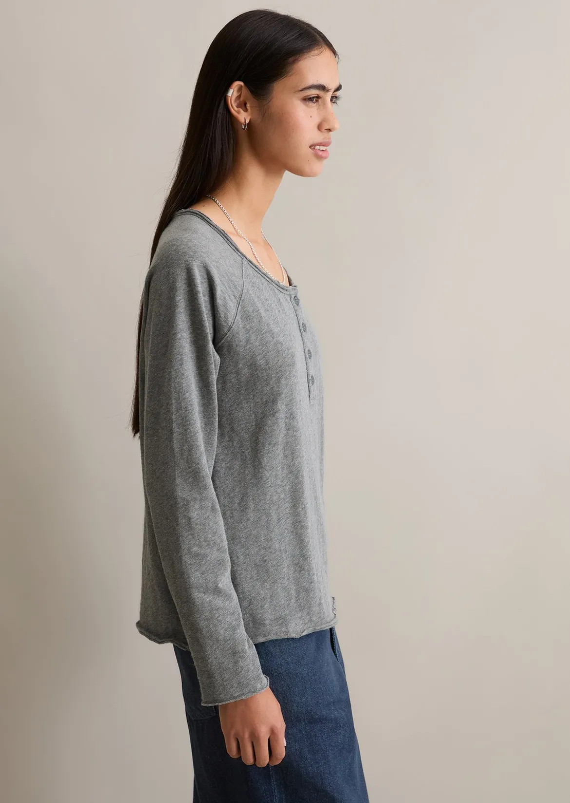 Serafino-Longsleeve relaxed aus weichem Slub Heavy Jersey
