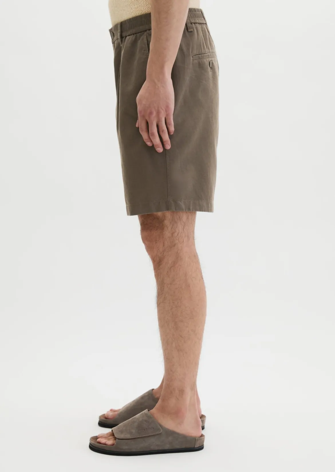 Shorts Model Eksjö Jogger pleats relaxed aus TENCEL™ Lyocell -Leinen-Mix