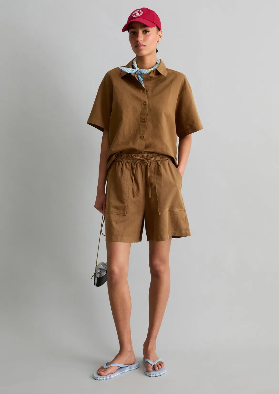 Shorts regular aus Leinen-Baumwolle-Mix