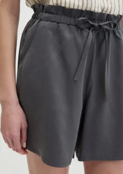 Shorts relaxed aus TENCEL™ Lyocell