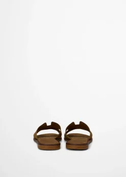 Slide Model Babette mit modernen Cut-Outs