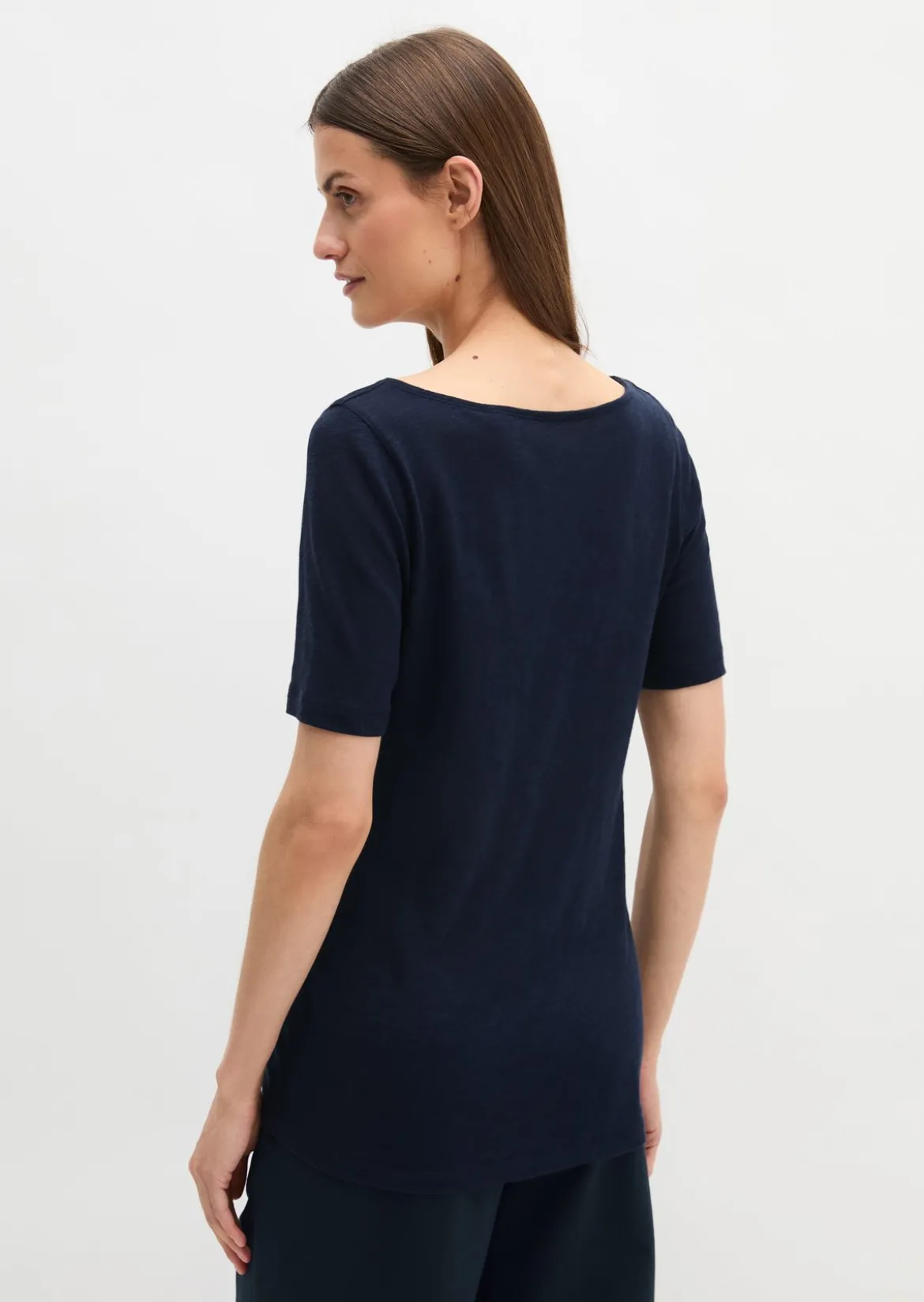 Slub-Jersey-T-Shirt regular mit U-Boot-Ausschnitt