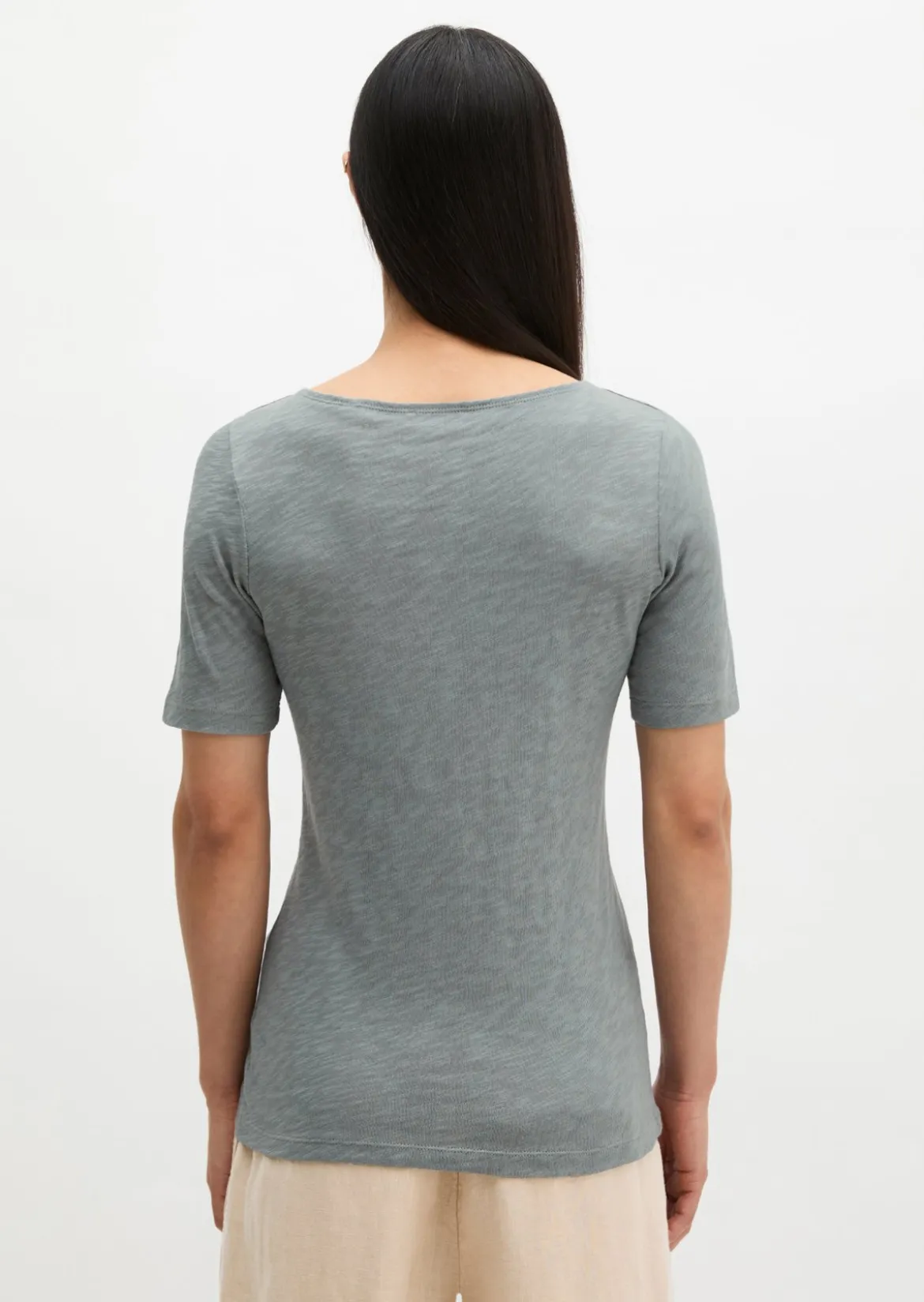 Slub-Jersey-T-Shirt regular mit U-Boot-Ausschnitt