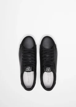 Sneaker Model Bodil aus fein genarbtem Rindleder