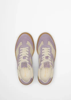 Sneaker Model Court aus edlem Rindleder mit Häkeleinsätzen