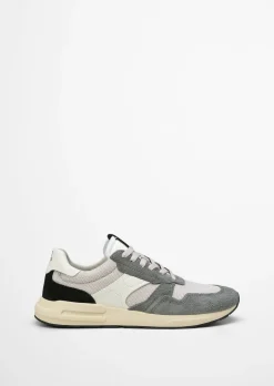 Sneaker Model Josef aus Mesh und Veloursleder