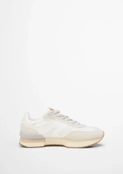 Sneaker Model Mara aus Veloursleder und Mesh