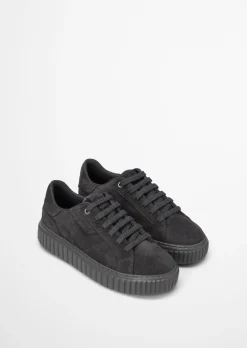 Sneaker Model Svenja aus Veloursleder
