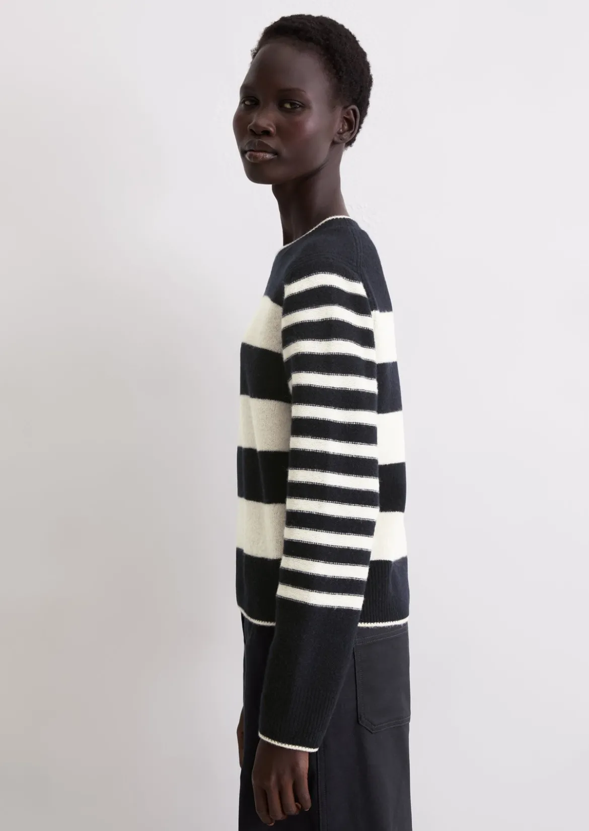 Streifen-Pullover regular aus flauschiger Lambswool
