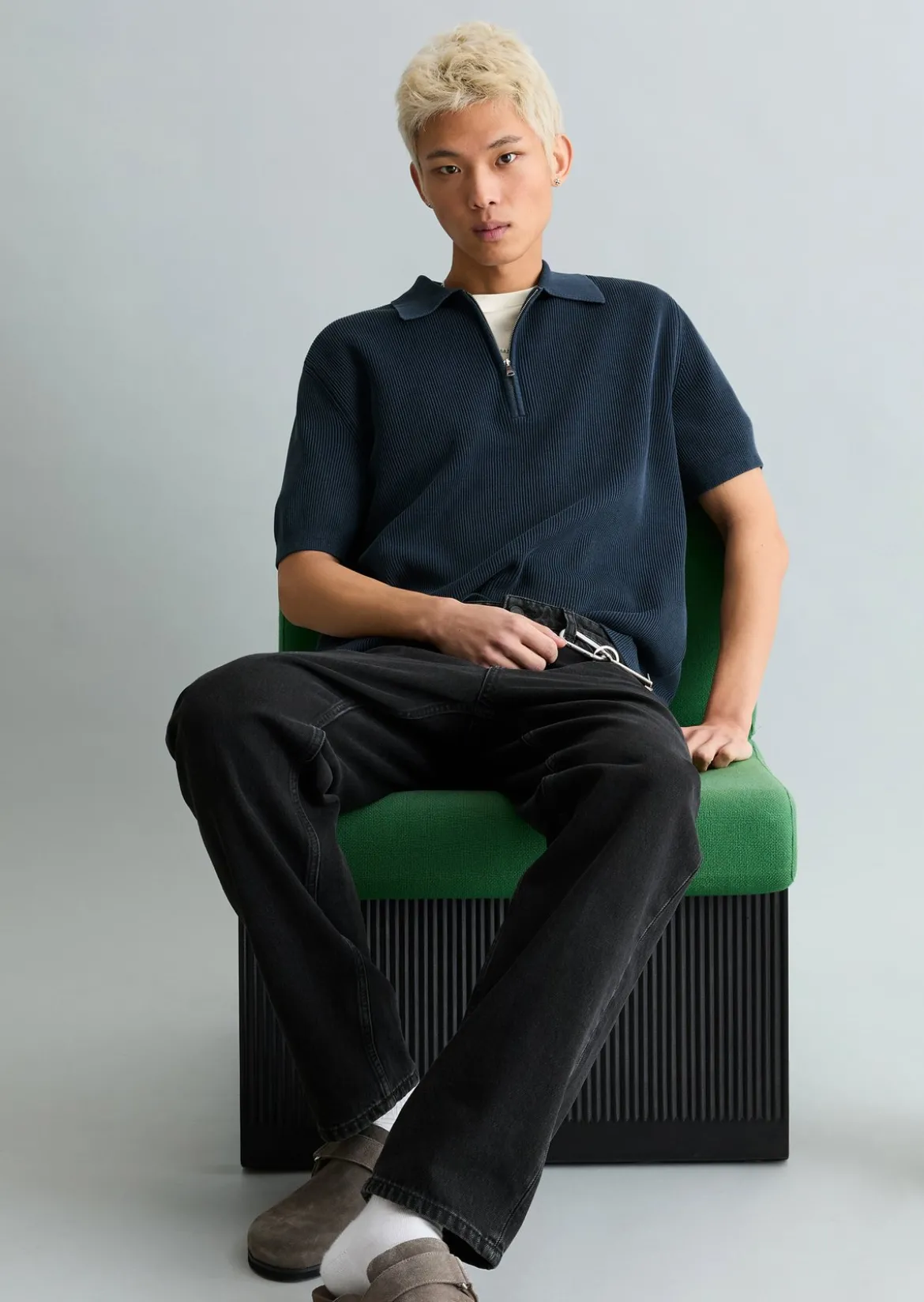 Strick-Poloshirt regular mit feiner Rippstruktur