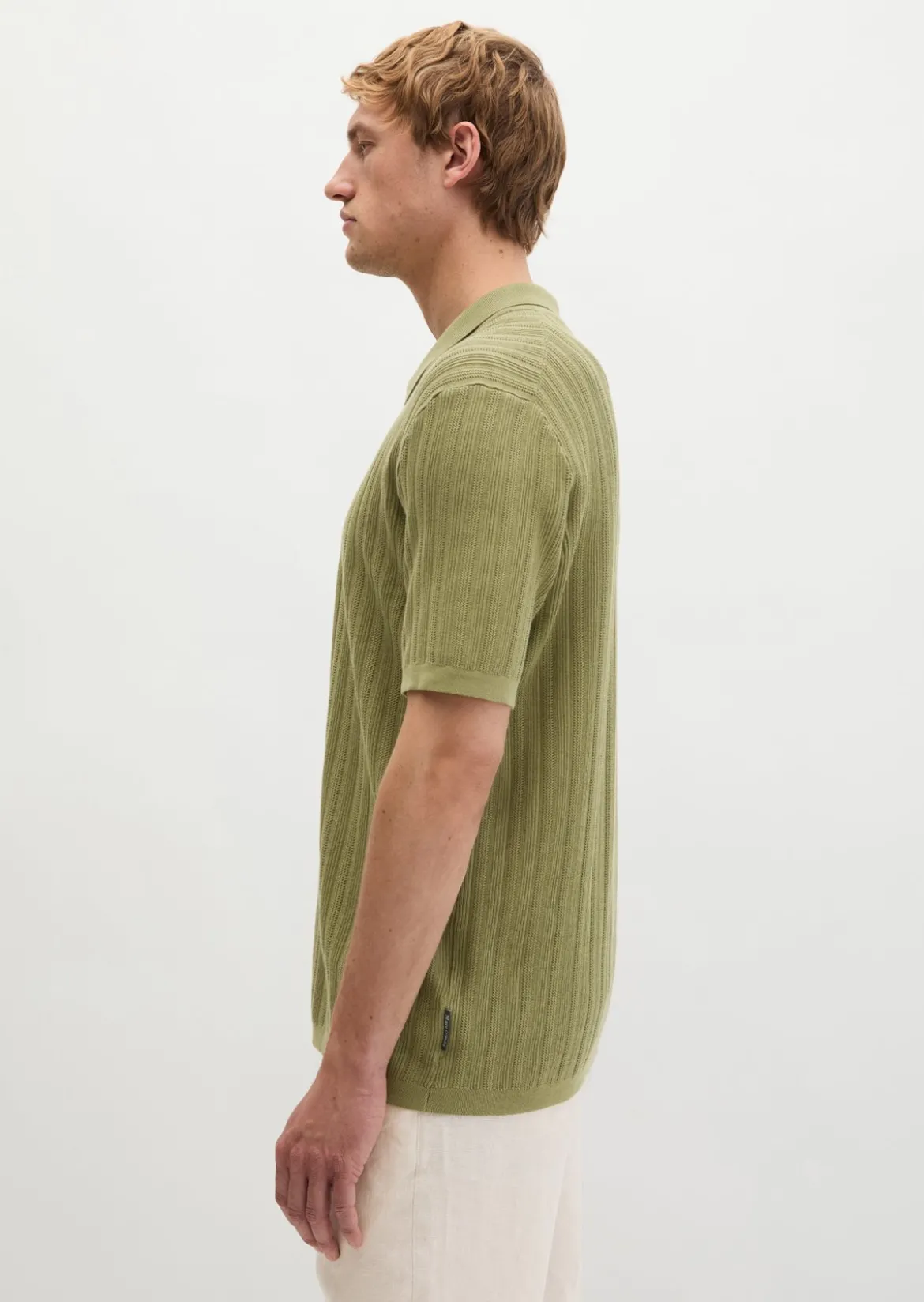 Strick-Poloshirt regular mit vertikaler Strickstruktur