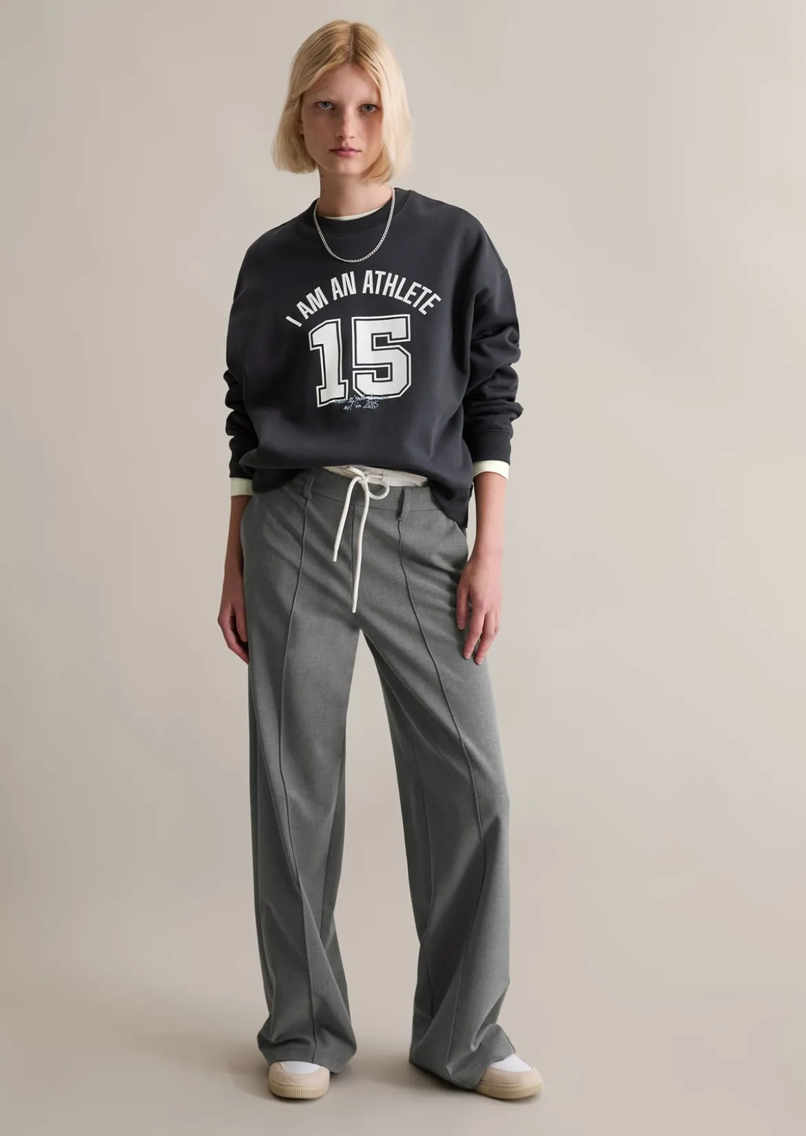 Sweatshirt im College-Stil relaxed mit kuschelig gerauter Innenseite