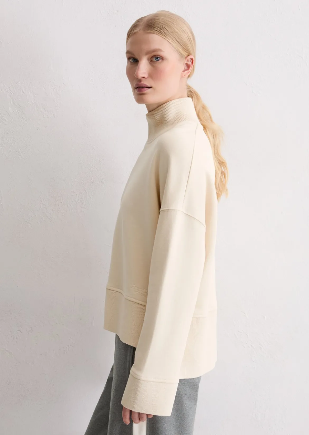 Sweatshirt relaxed mit breitem Rippstrick-Bund