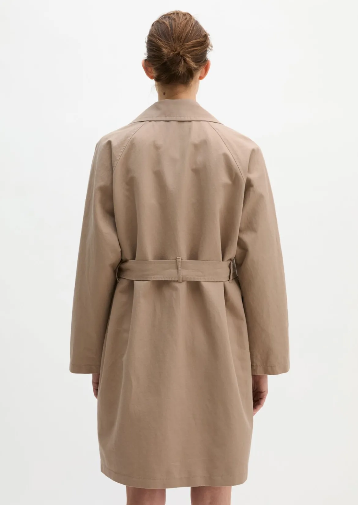 Trenchcoat regular in lässigem Baumwoll-Crinkle-Mix