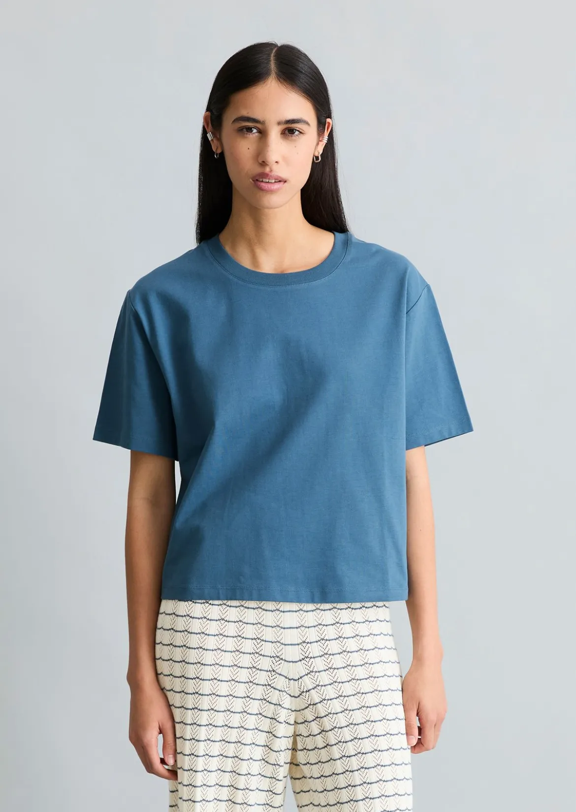 T-Shirt mit Broderie Anglaise relaxed aus Material-Mix