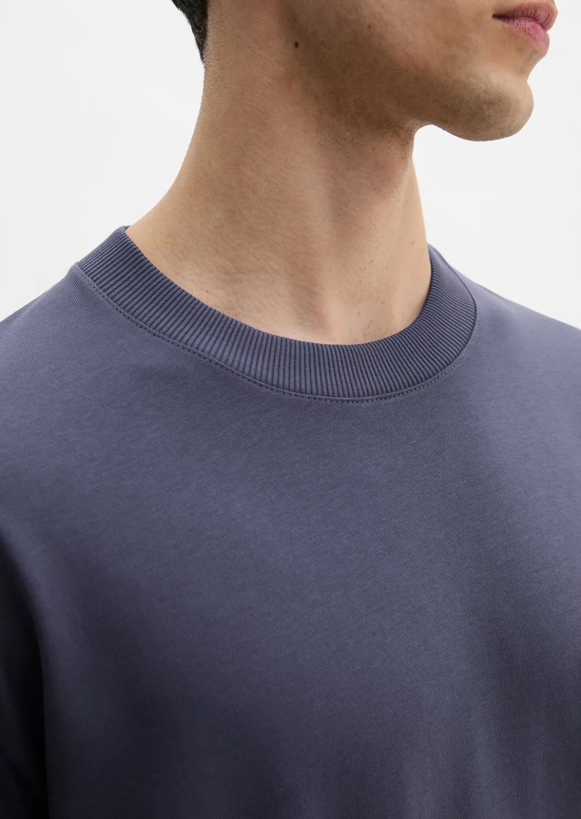 T-Shirt relaxed aus schwerem Bio-Baumwoll-Jersey