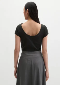 T-Shirt slim aus elastischem Rippjersey
